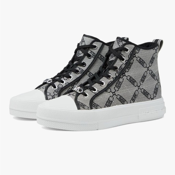 BNWT Michael Kors Logo Jacquard High-Top Sneakers – Women’s Size 9 - Picture 2 of 14